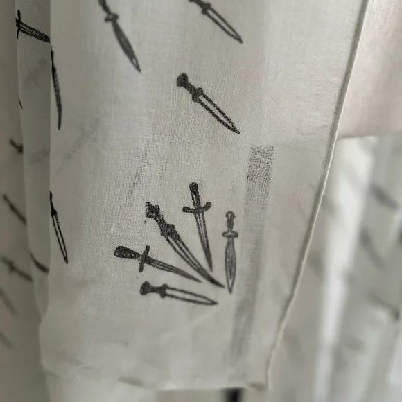 Rag & Bone Blue Scarf with Black Arrow Pattern - Picture 4 of 6